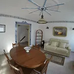 アパート Ana Margarida Residences エリセイラ